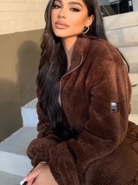 Oh Polly Cropped Teddy Sherpa Quarter Zip Jacket- NWOT